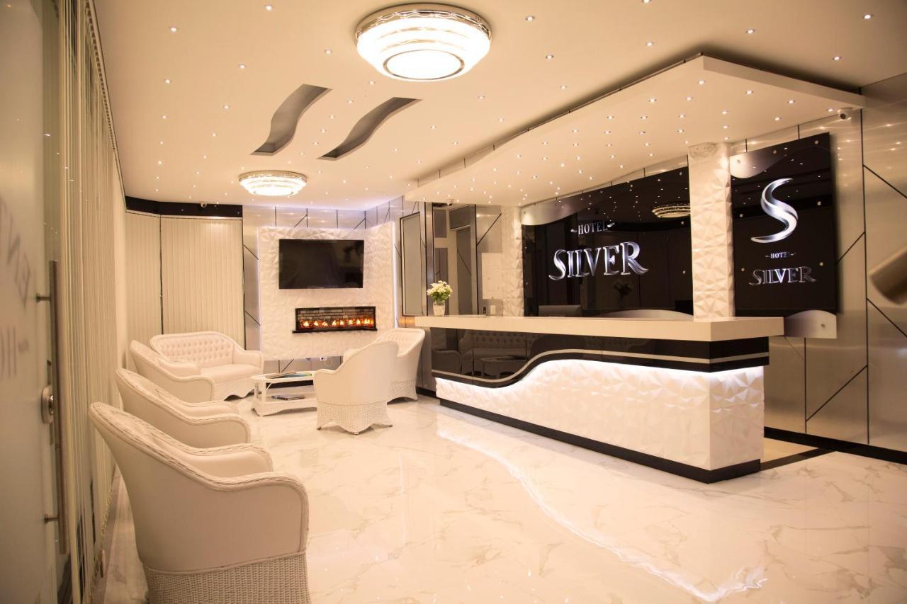 Hotel Silver กวาร์เน ภายนอก รูปภาพ