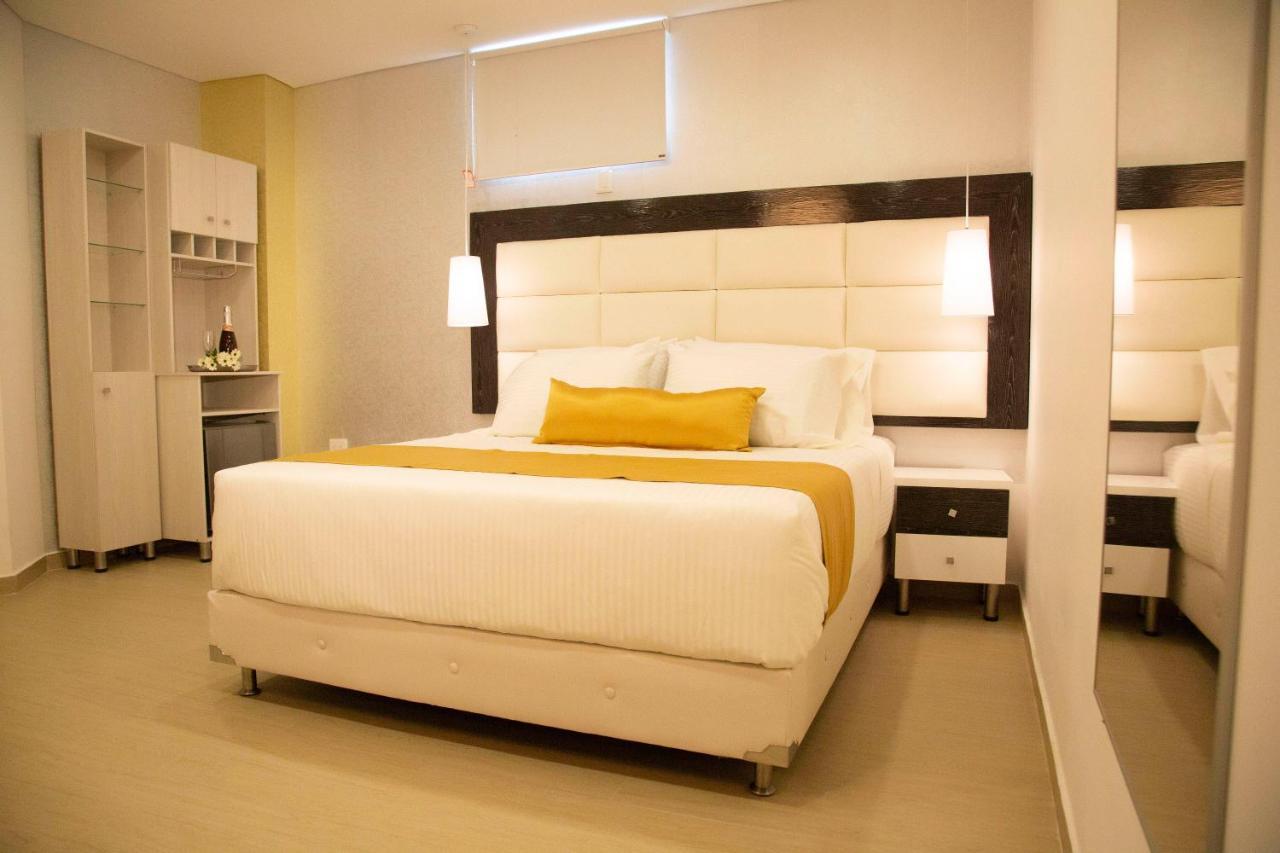 Hotel Silver กวาร์เน ภายนอก รูปภาพ