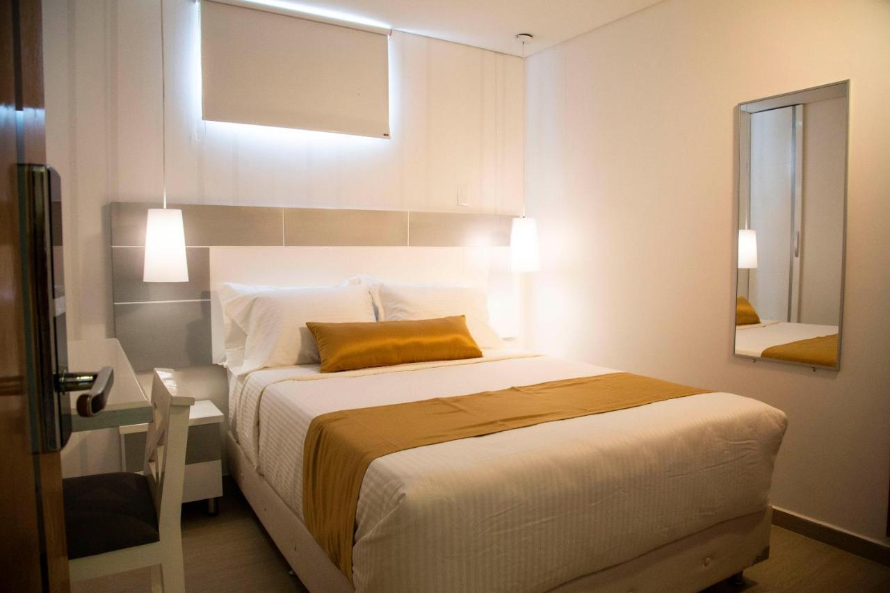 Hotel Silver กวาร์เน ภายนอก รูปภาพ